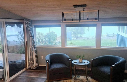 Medical Lake House | Silver Lake waterfront that is quiet and serene, no extra fees