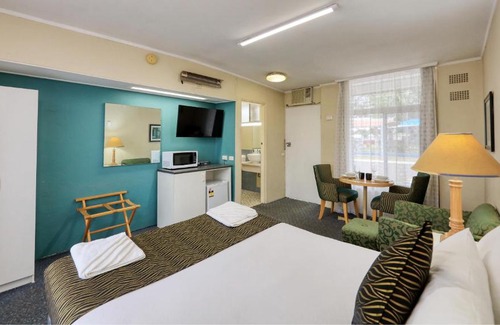 Gilgandra Hotel | Silver Oaks Motel