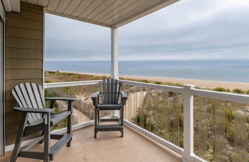 North Ocean City Apartment | Silver Sands 202S Direct Ocean front!