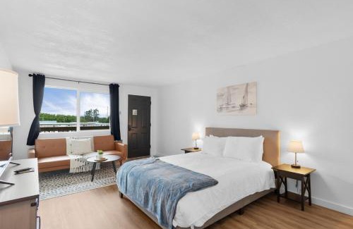 Westport Hotel | Silver Sands Motel