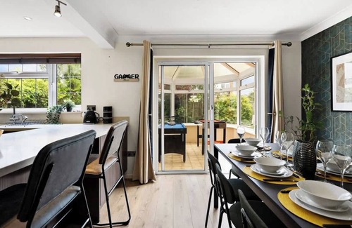 Cheltenham House | Silverwood House, Cheltenham