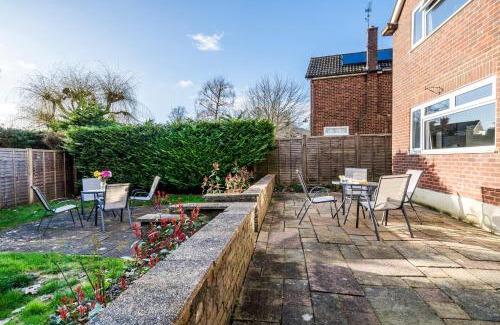 Hemel Hempstead Apartment | Simba House - Contractors, Relocators , Families, Wi-Fi, Free Parking