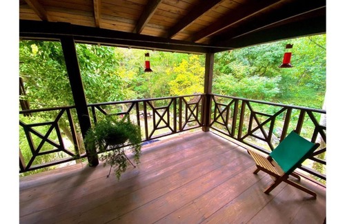 Whitfield Town Villa | Simmer Down 2bd 2bth Shared Pool Pvt Deck+ River