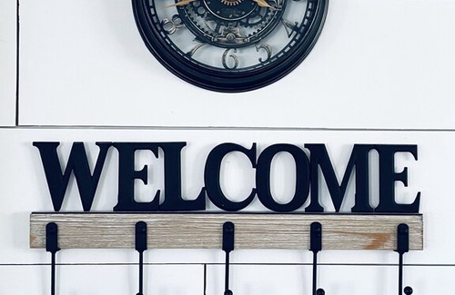 Meadowview House | 🌻SIMPLE, bright & clean home minutes from Johnston Memorial Hospital.