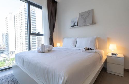 Trade Centre 1 Apartment | Simple Living 1Bedroom Apartment in Dubai Hills