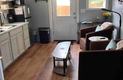 Rockland House | Simplicity-Just what you need! STR24-20