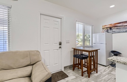 Palm Beach Shores Apartment | Singer Island Inn