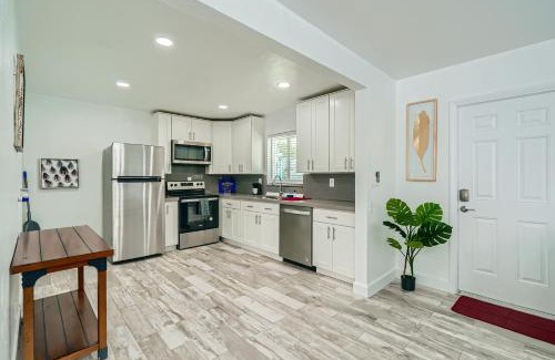 Palm Beach Shores Apartment | Singer Island Stunner 2 BR