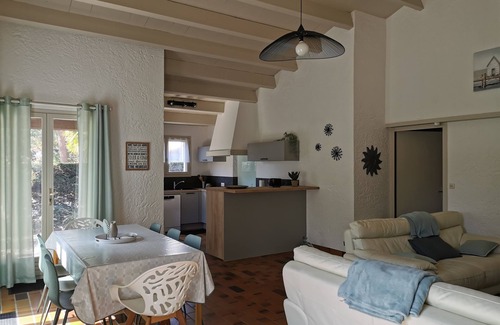 La Palmyre House | SINGLE-FAMILY HOME LA PALMYRE/ANCV CHECKS ACCEPTED