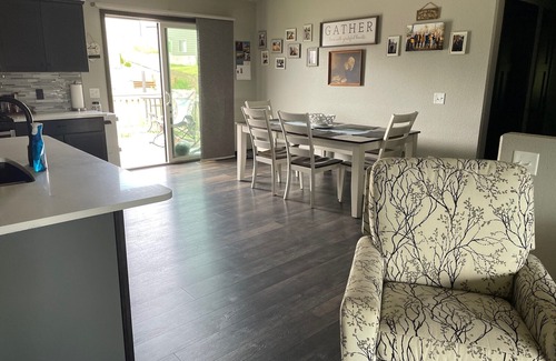 Rapid Valley House | Single Family Home - pet friendly Great access to all the Black Hills Beauty.