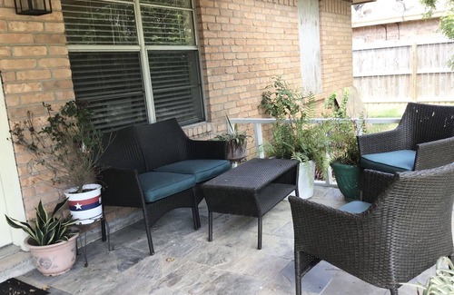 Laguna Vista House | Single Family Home Mango Ct.