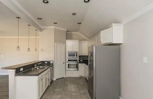 Waxahachie Villa | Single Family Home