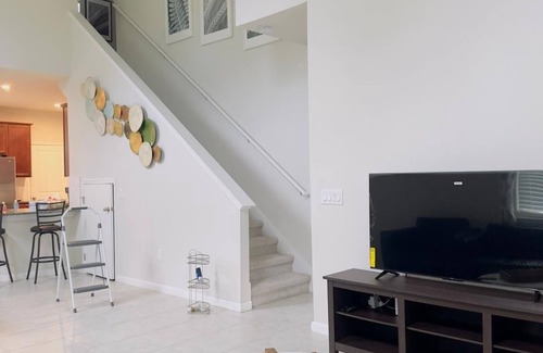 Seffner Community Alliance House | Single Room in Brandon in a spacious townhome