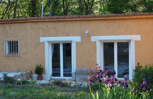 Meyrargues House | single storey house in the Aix countryside, near Venelles 12km from Aix