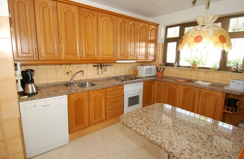 Benalmadena Villa | Single storey villa unoverlooked with breathtaking views over Fuengirola bay