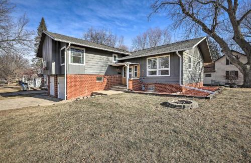 Sioux Center House | Sioux Center Split-Level Home with Game Room!