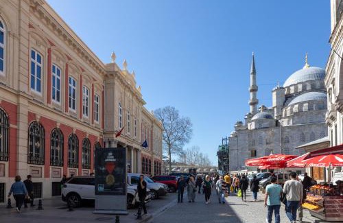 Sirkeci Hotel | Sirin Han Hotel Old City
