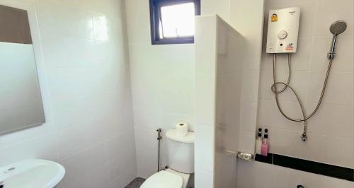 Mae Sot House | Sisters Real Escapes - Private Bedroom with Shared Bathroom