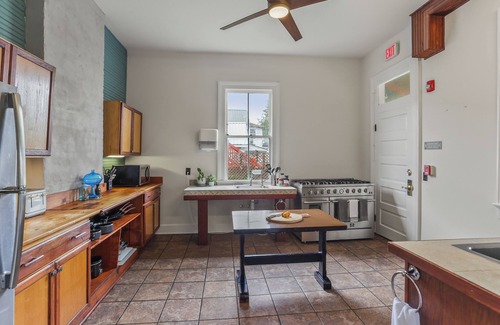 Mid-City Bed & Breakfast | Site 61 Guesthouse