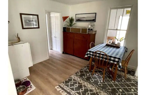 Oregon Coast Cabin | Sitka Farmhouse - Coastal 3 acres, natural pond, forest, 2 miles to beaches
