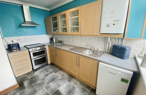 Porthcawl House | Situated in the Lovely Seaside Resort of Porthcawl, Close to Sandy Beaches,