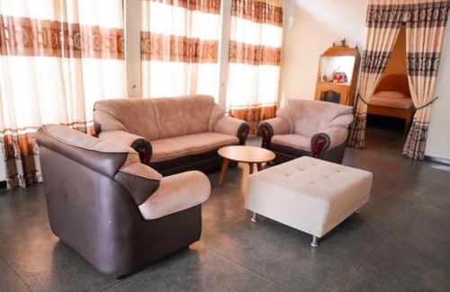 Jaffna House | Sivastan Guest House and Function Hall