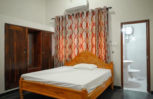 Jaffna House | Sivastan Guest House and Function Hall