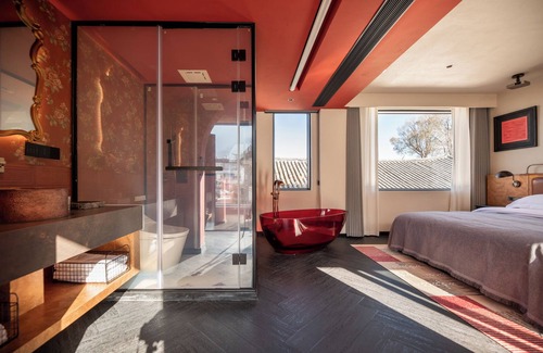 Dali Ancient Town Hotel | SIXI GOLDEN SUNRISE SOUND SLEEP HOTEL