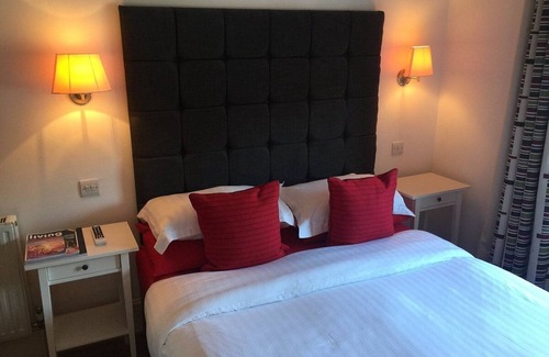 Henfield Hotel | SK George Hotel