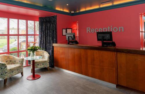 Galway City Centre Hotel | Skeffington Arms Hotel