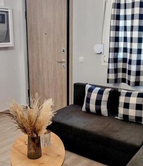 Ampelokipoi-Menemeni Apartment | SKG Loft