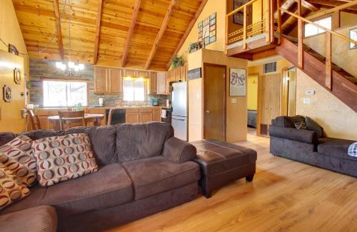 Pinetop-Lakeside House | Ski, Hike and Relax Forest-View Haven in Lakeside!