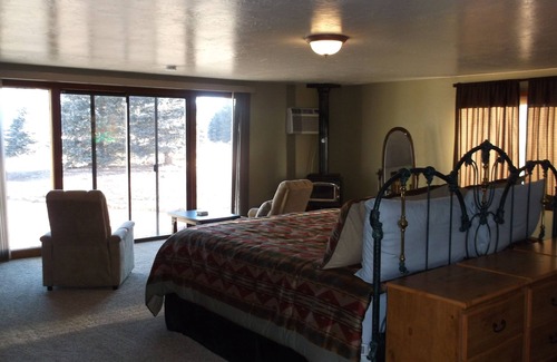 Baderville House | Ski, Hike, Bike, Explore