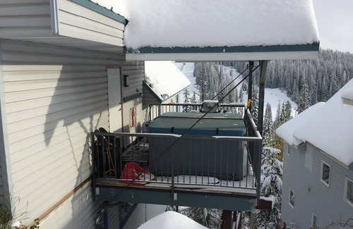 Silver Star Mountain Ski Chalet | Ski In/out For Both Downhill And Cross-country