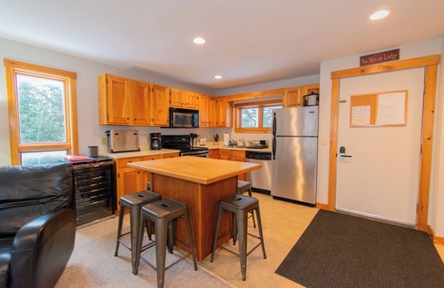 Carrabassett Valley Condo | Ski In/Out - 4 bedroom, 3 bath - Sugarloaf Mountain, Snowbrook!