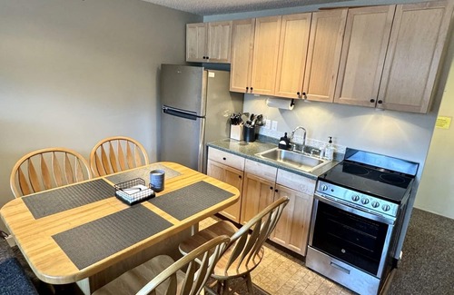 Sunday River Area Condo | Ski in & out West Wing Fall Line Condo: newly upgraded with tons of amenities!