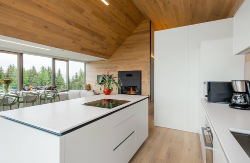 Pruggern Ski Chalet | Ski-in/ski-out lodge with Sommercard