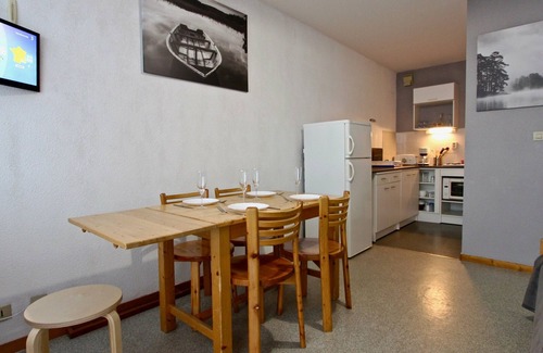 Chamrousse Apartment | Ski-in/Ski-out 2-Room Apt, Sleeps 6, South-Facing Terrace