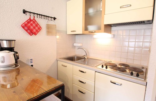 Montgenevre Apartment | Ski-In/Ski-Out Family Apt for 4 with Parking & WiFi - Montgenèvre