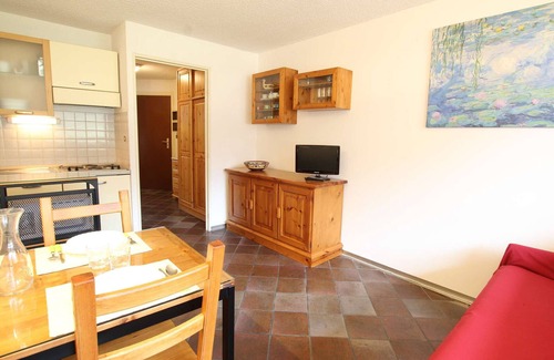 Montgenevre Apartment | Ski-In/Ski-Out Family Apt for 4 with Parking & WiFi - Montgenèvre