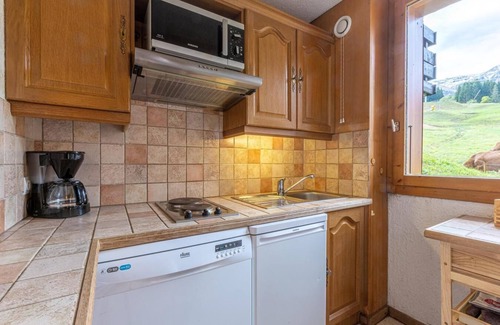 Les Avanchers-Valmorel Apartment | Ski-in/ski-out & foot of the slopes, 1st floor, view ski slopes, terrace, tv, ski locker, 33m²