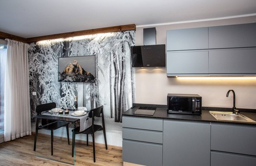 Cervinia Apartment | Ski in, ski out