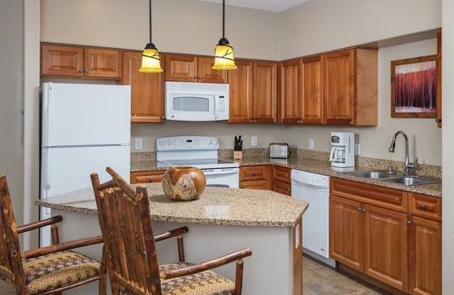 Steamboat Springs Resort | 🎿 Ski Paradise at Wyndham Steamboat Springs -2 Bedroom Villa - Sleeps 6!