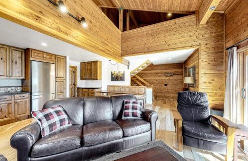 Mammoth Lakes Apartment | Ski Run Villas 8