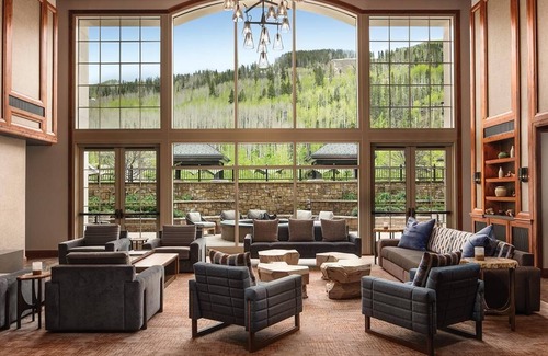 Vail Villa | Ski Vail! Thanksgiving Week 2-bedroom villa sleep 6 in superb Vail Chalet