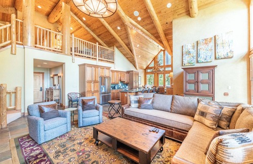 River Run Condo | Skip the Ritz—Renovated Ski-In/Ski-Out Penthouse with Soaring 25-Ft Ceilings