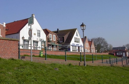 Greetsiel Boat Rental | Skipper Comfortable holiday residence