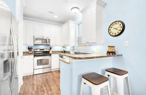 Villages of Crystal Beach House | Skips Delight Pool View Pet friendly