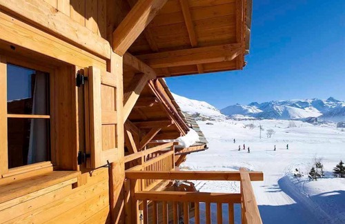 Cognet Ski Chalet | Skis aux Pieds ! Chalet + Sauna & Jacuzzi Privés