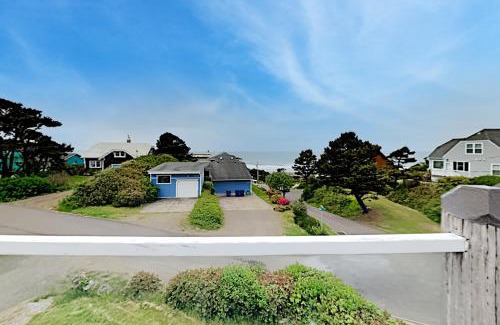 Lincoln Beach House | Skullishak Cabin